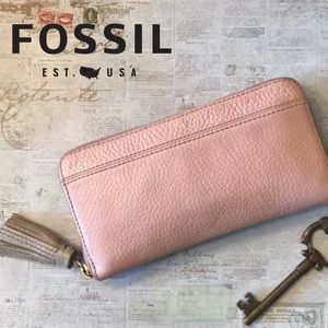 Fossil Tara Tassel Clutch Wallet
